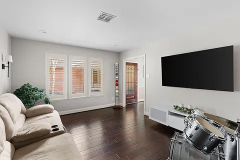 $599,000 | 5743 Jason Street, Houston, TX 77096