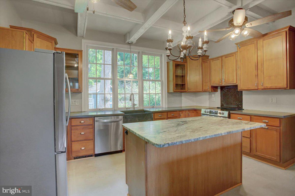 12458 Monterey Lane Blue Ridge Summit, PA 17214 - Photo 10 of 92