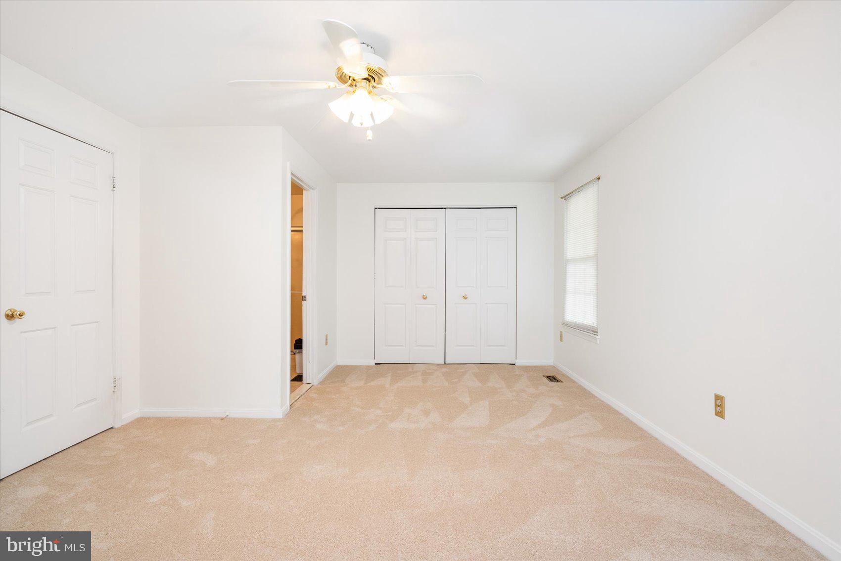 8527 Rhuddlan Road Nottingham, MD 21236 - Photo 19 of 39 Primary Suite