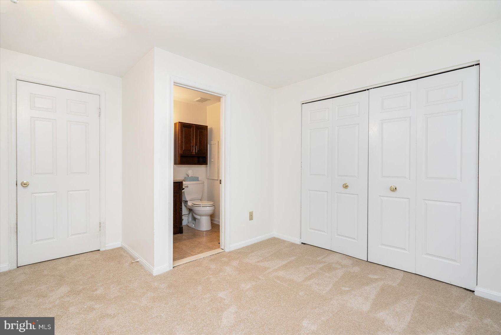 8527 Rhuddlan Road Nottingham, MD 21236 - Photo 20 of 39 Primary Suite