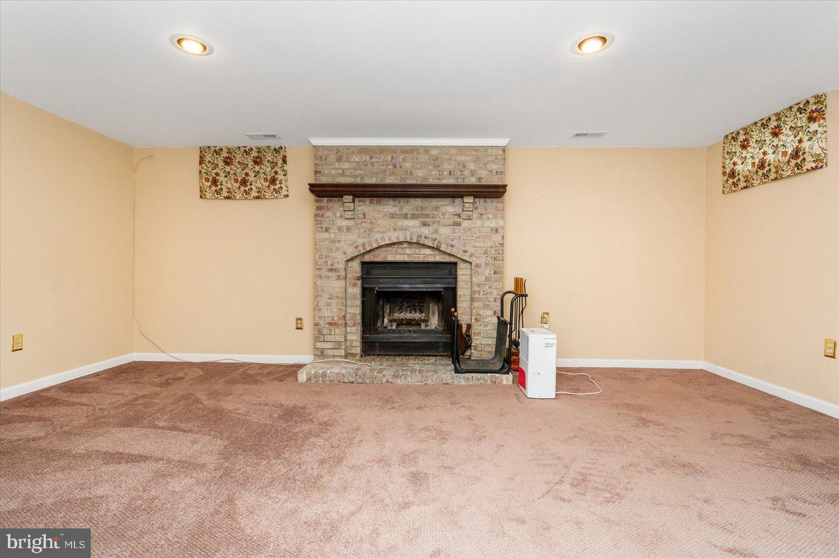 8527 Rhuddlan Road Nottingham, MD 21236 - Photo 29 of 39 Family Room - Lower Level