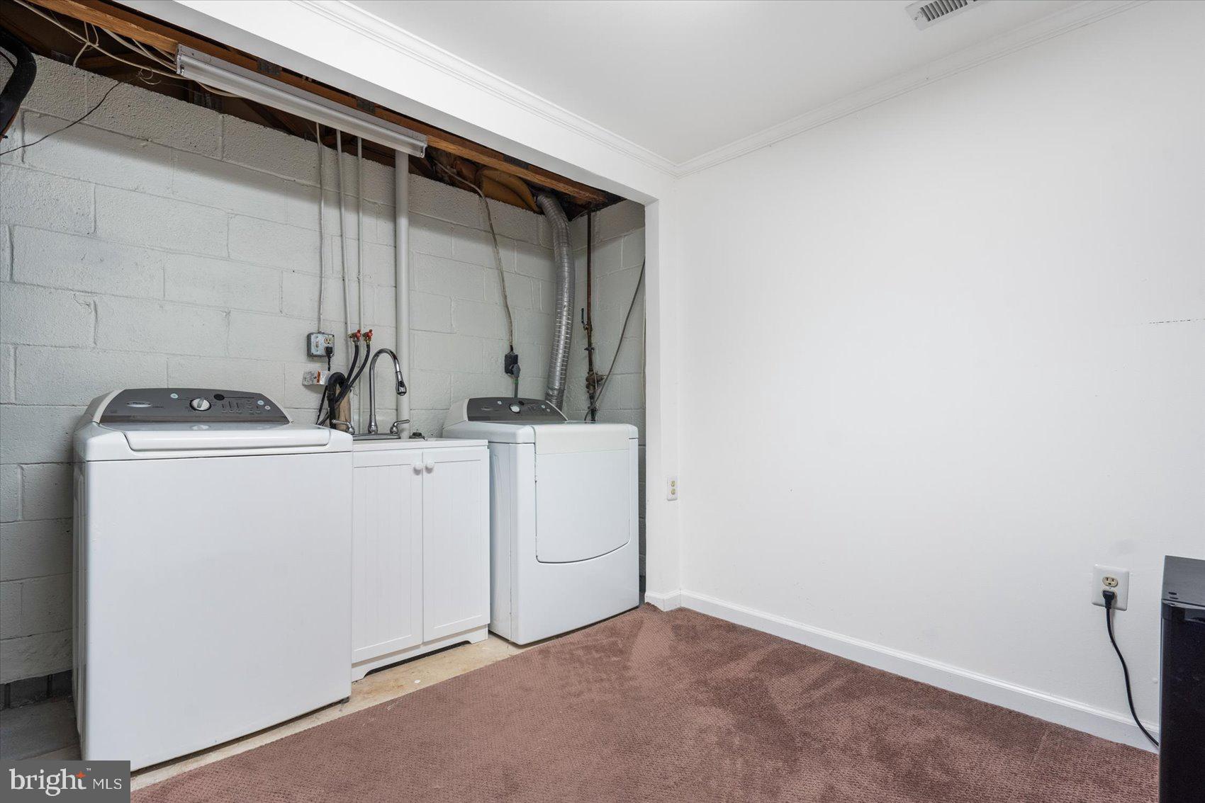 8527 Rhuddlan Road Nottingham, MD 21236 - Photo 32 of 39 Laundry