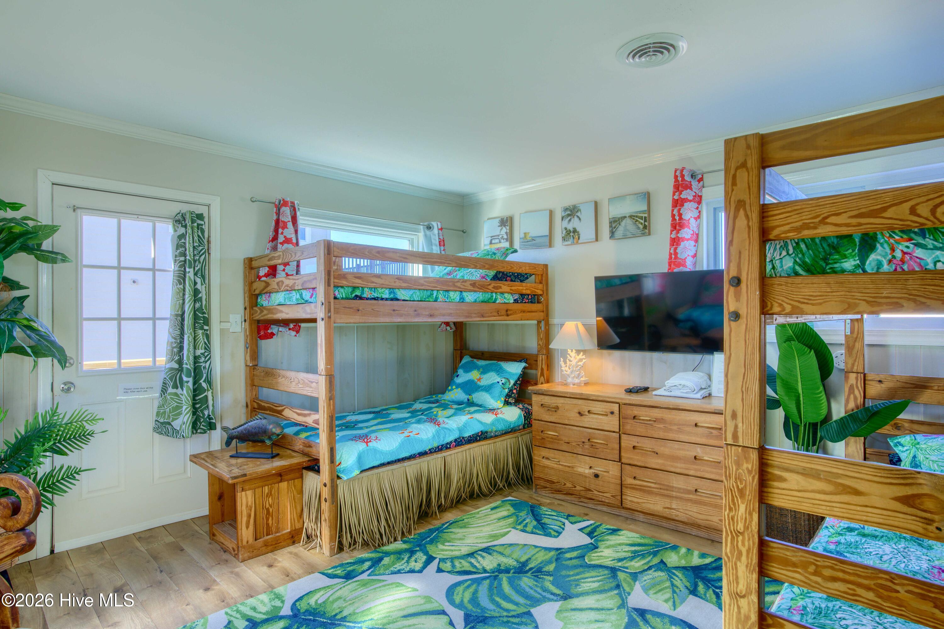 1601 New River Inlet Road North Topsail Beach, NC 28460 - Photo 28 of 85 Upstairs Second Bunk Room