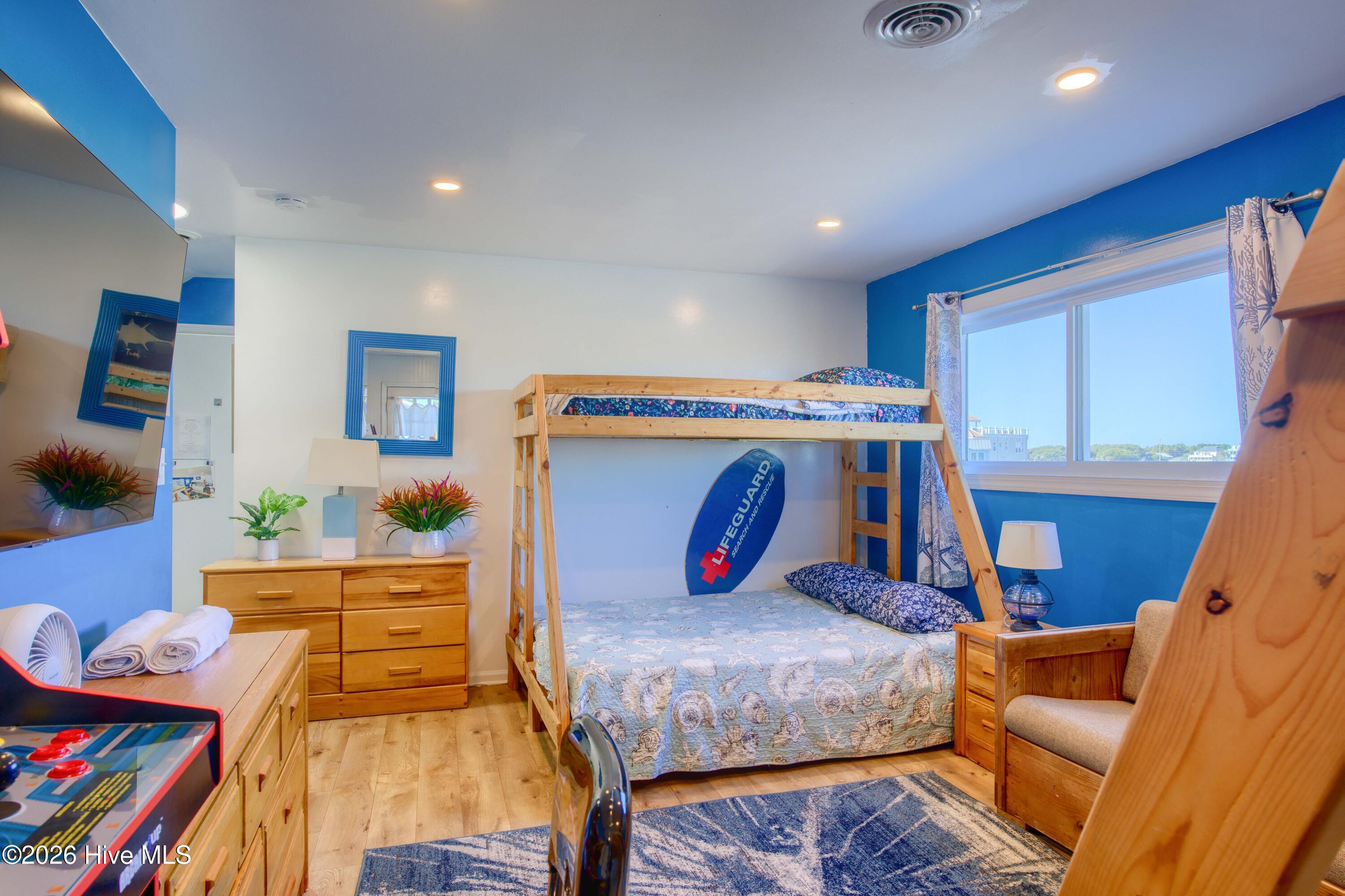 1601 New River Inlet Road North Topsail Beach, NC 28460 - Photo 31 of 85 1601 NRIR - Interior 2 - Edited_20