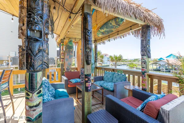 $1,359,000 | 1601 New River Inlet Road, North Topsail Beach, NC 28460