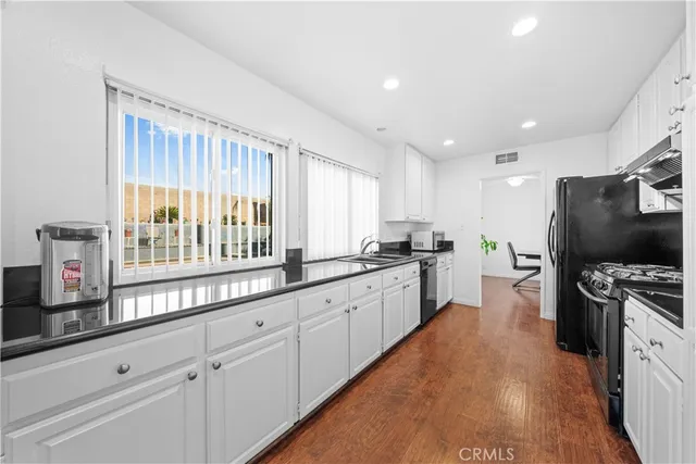 $818,500 | 1473 East Fairfield Court, Ontario, CA 91761