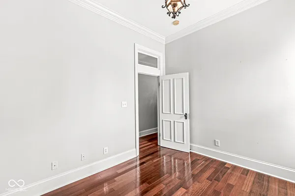 $3,999 | 331 North East Street, Indianapolis, IN 46202