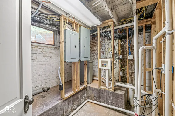 $3,999 | 331 North East Street, Indianapolis, IN 46202