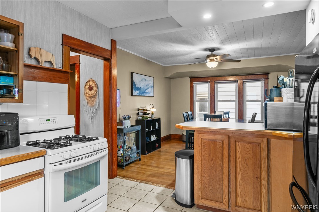 5260 Broadway Lancaster, NY 14086 - Photo 18 of 31