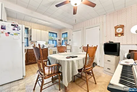 $575,000 | 60 Martin Road, Verona, NJ 07044