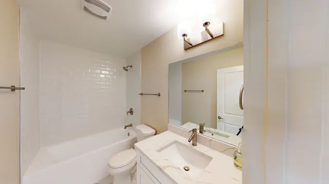 $5,775,000 | 504 Highlands Parkway, Itasca, IL 60143