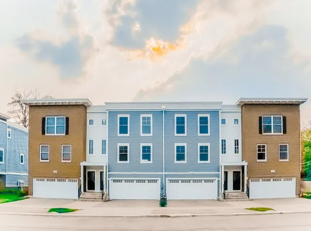 $5,775,000 | 504 Highlands Parkway, Itasca, IL 60143