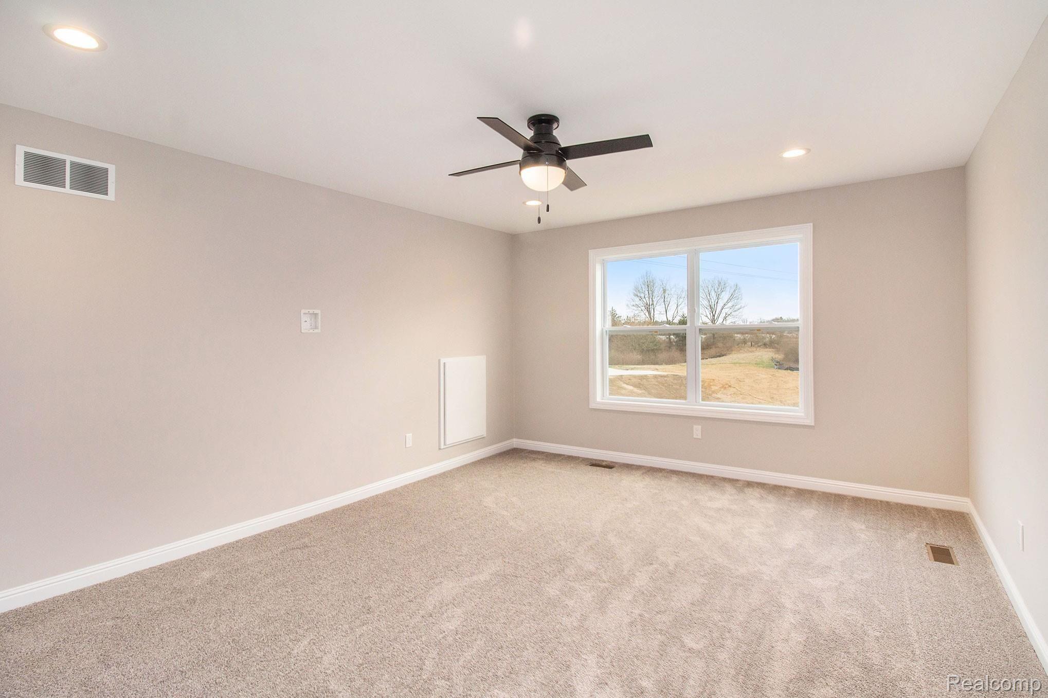 5885 Chilson Road Howell, MI 48843 - Photo 21 of 38 Loft