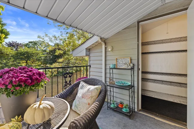 $259,500 | 5810 Ring Neck Terrace, Unit 204, Mount Pleasant, WI 53406