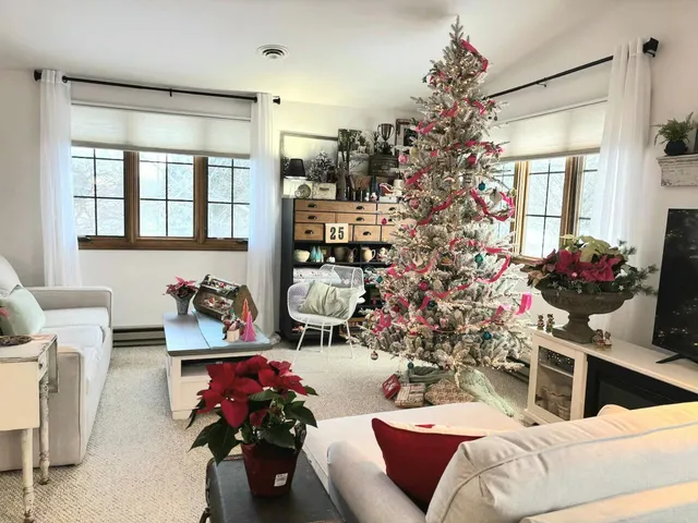 $259,500 | 5810 Ring Neck Terrace, Unit 204, Mount Pleasant, WI 53406