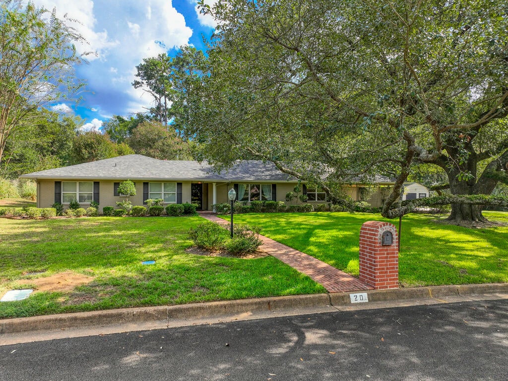 20 Sunset Road Palestine, TX 75801 - Photo 4 of 44 Gallery Image 4