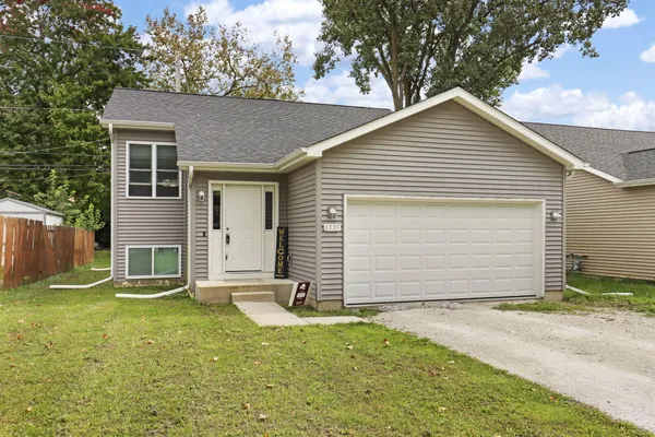$399,900 | 6535 247th Avenue, Paddock Lake, WI 53168