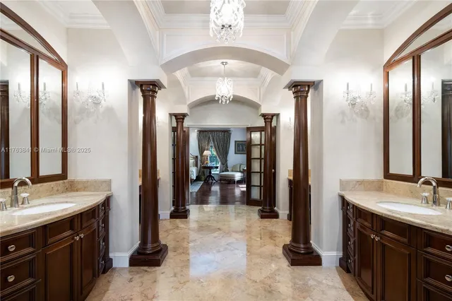 a view of a livingroom with an empty space