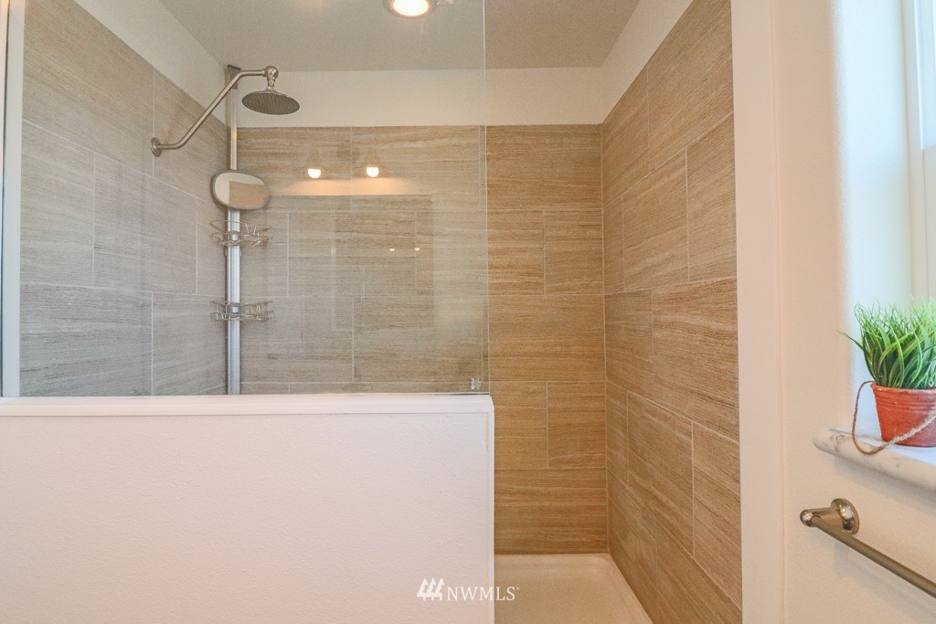 204 Southwest Terry Road, Unit 11 Coupeville, WA 98239 - Photo 13 of 23 Gallery Image 13