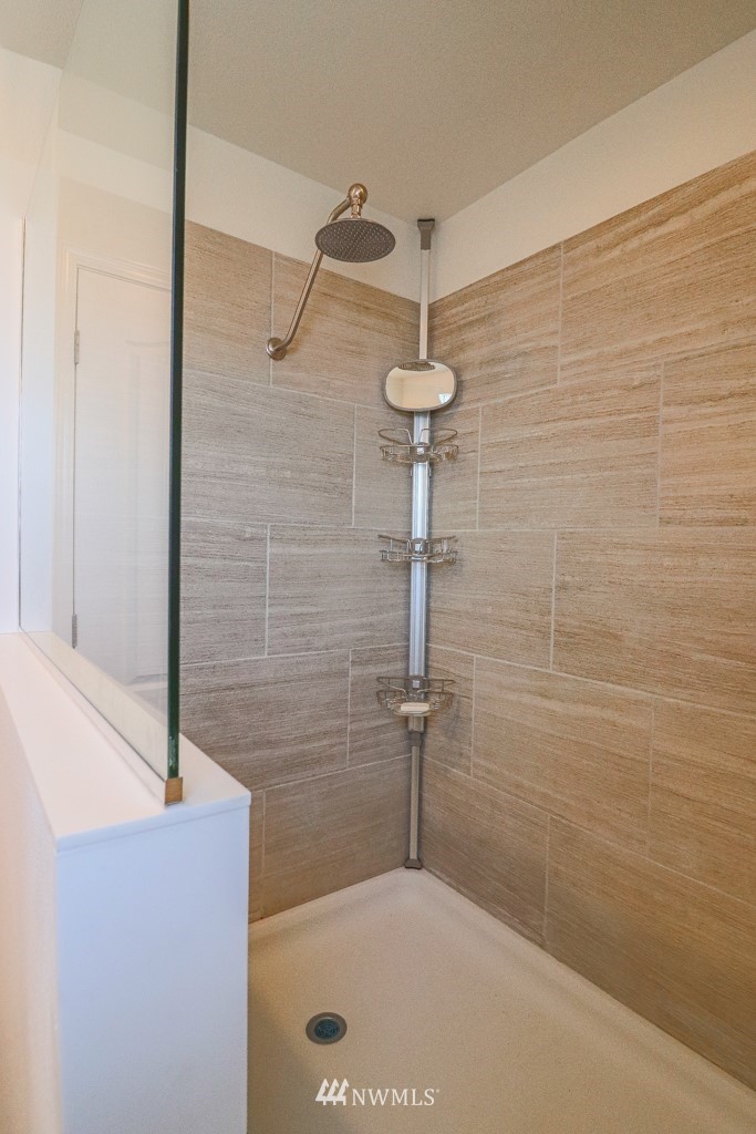 204 Southwest Terry Road, Unit 11 Coupeville, WA 98239 - Photo 14 of 23 Gallery Image 14