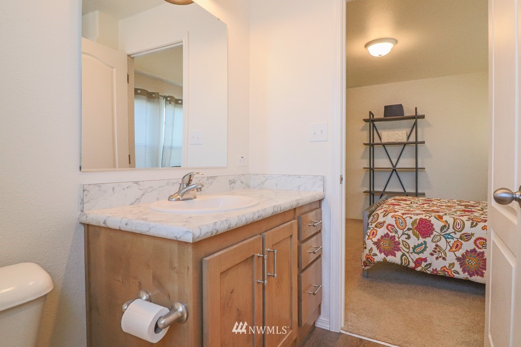 204 Southwest Terry Road, Unit 11 Coupeville, WA 98239 - Photo 16 of 23 Gallery Image 16