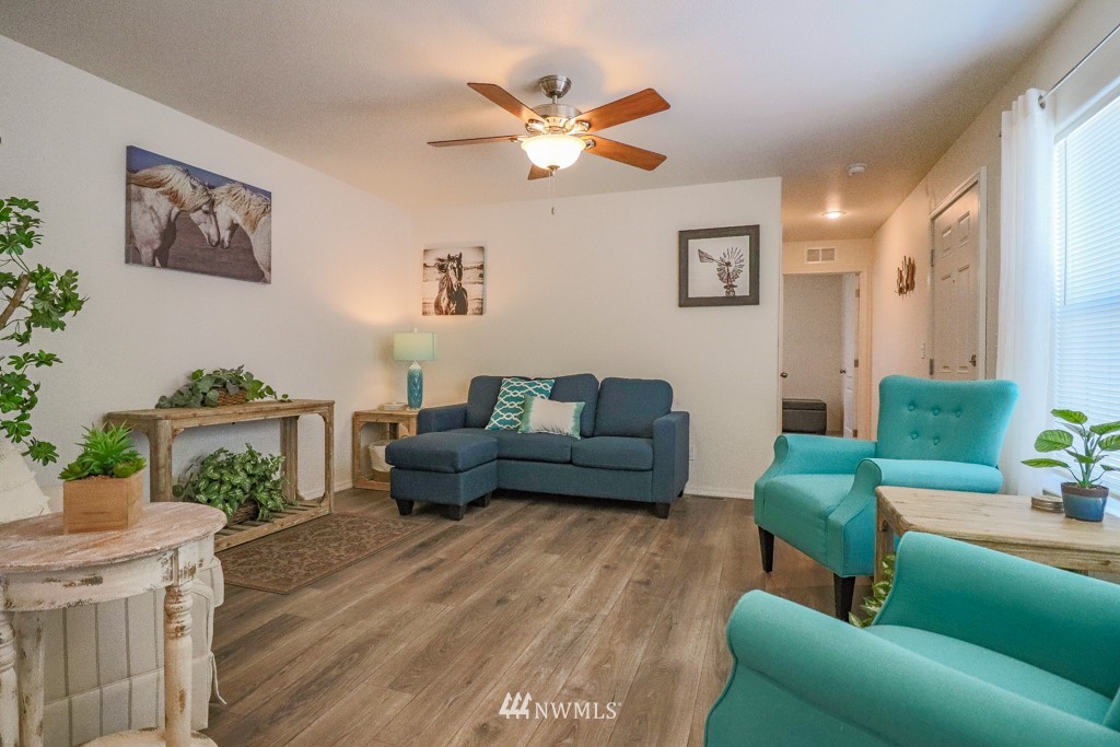 204 Southwest Terry Road, Unit 11 Coupeville, WA 98239 - Photo 20 of 23 Gallery Image 20