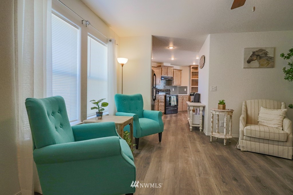 204 Southwest Terry Road, Unit 11 Coupeville, WA 98239 - Photo 5 of 23 Gallery Image 5