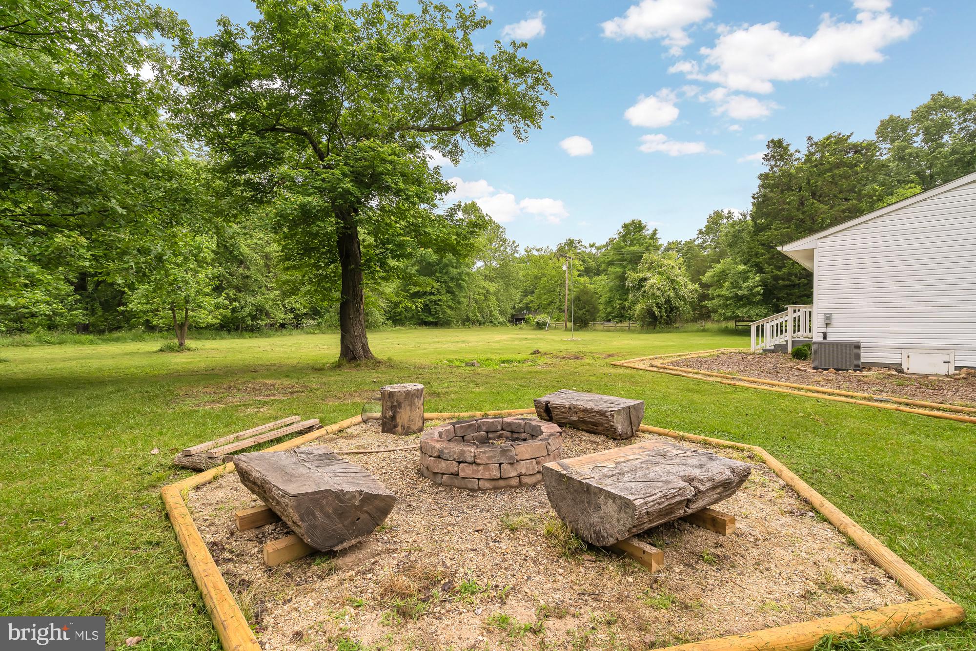 7625 Billingsley Road White Plains, MD 20695 - Photo 3 of 27