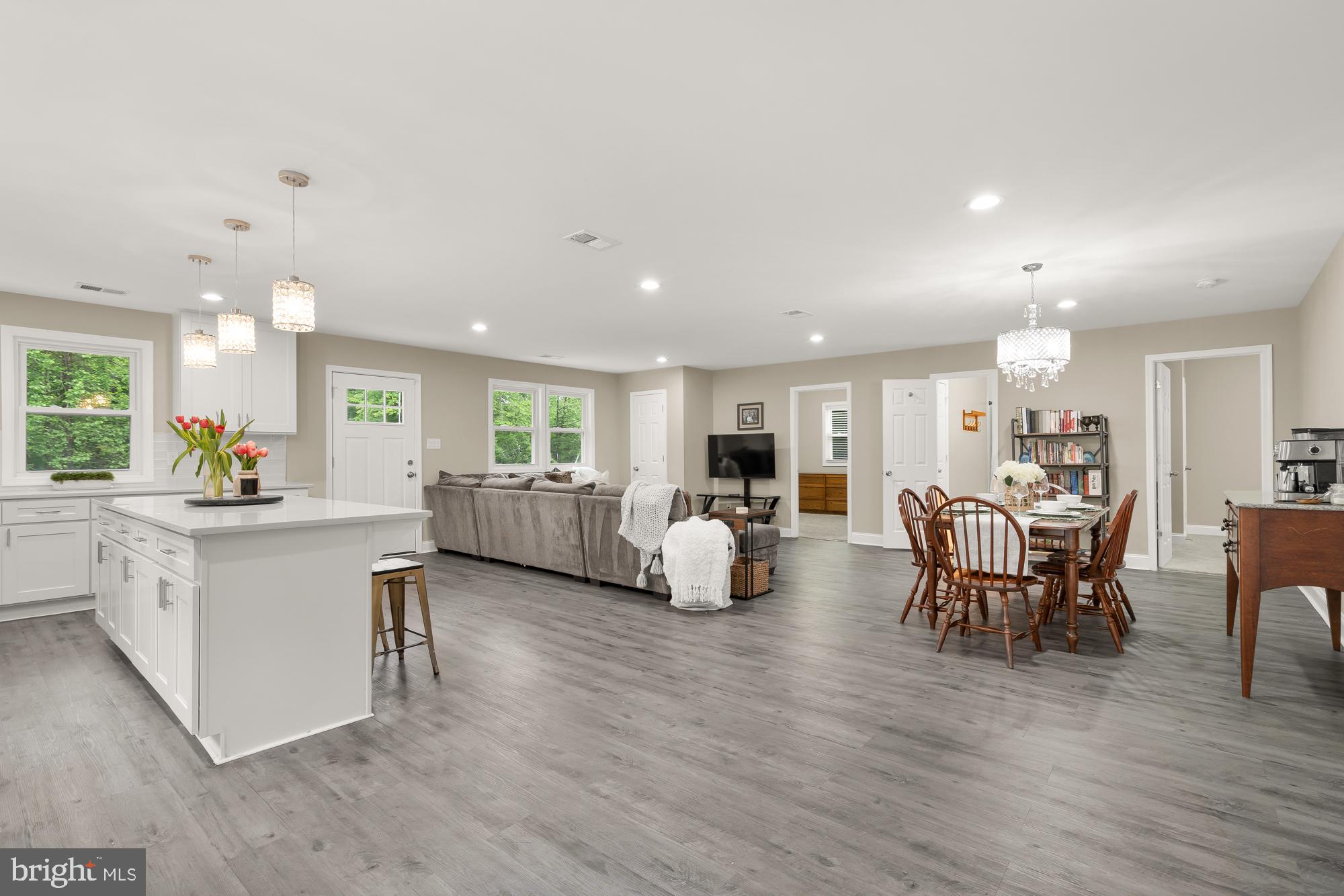 7625 Billingsley Road White Plains, MD 20695 - Photo 4 of 27