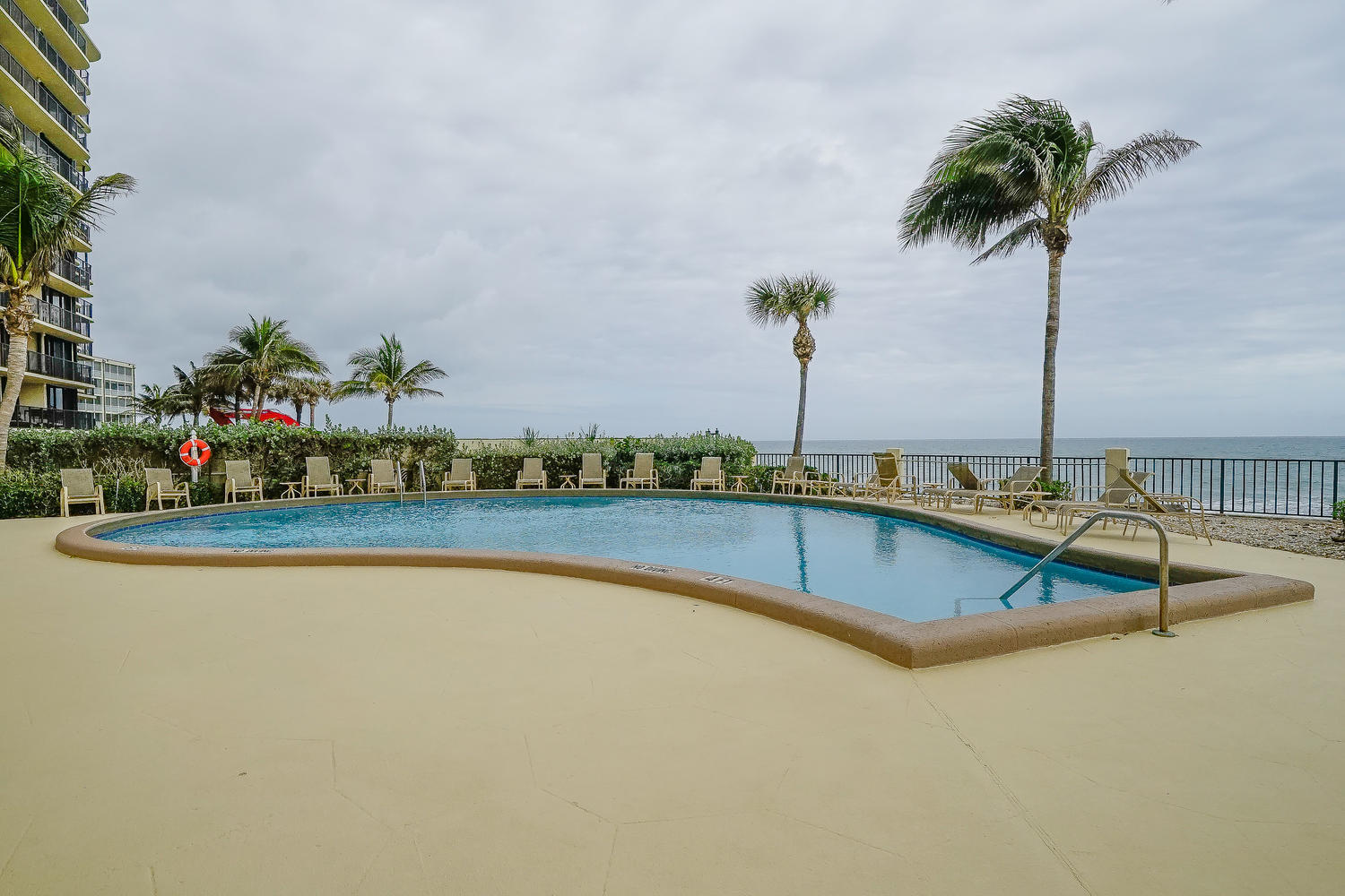 100 South Beach Road, Unit 602 Tequesta, FL 33469 - Photo 53 of 60 100 S Beach Rd Jupiter FL-large-037-31-1