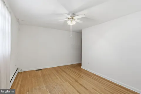 wooden floor in a empty room