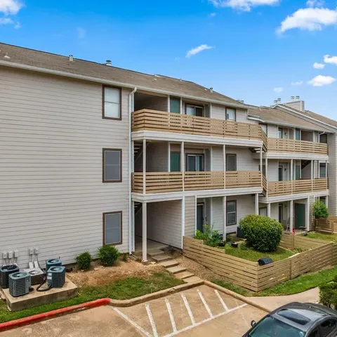 $925 | 13005 Heinemann Drive, Unit 9911, Austin, TX 78727