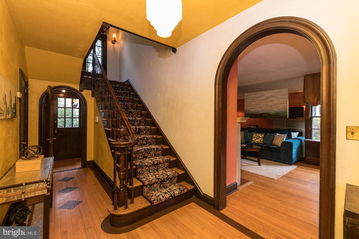332 Suffolk Road Baltimore, MD 21218 - Photo 3 of 29 Lovely entry foyer with entry to yard.