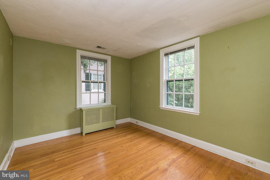 332 Suffolk Road Baltimore, MD 21218 - Photo 22 of 29 Bedroom #3