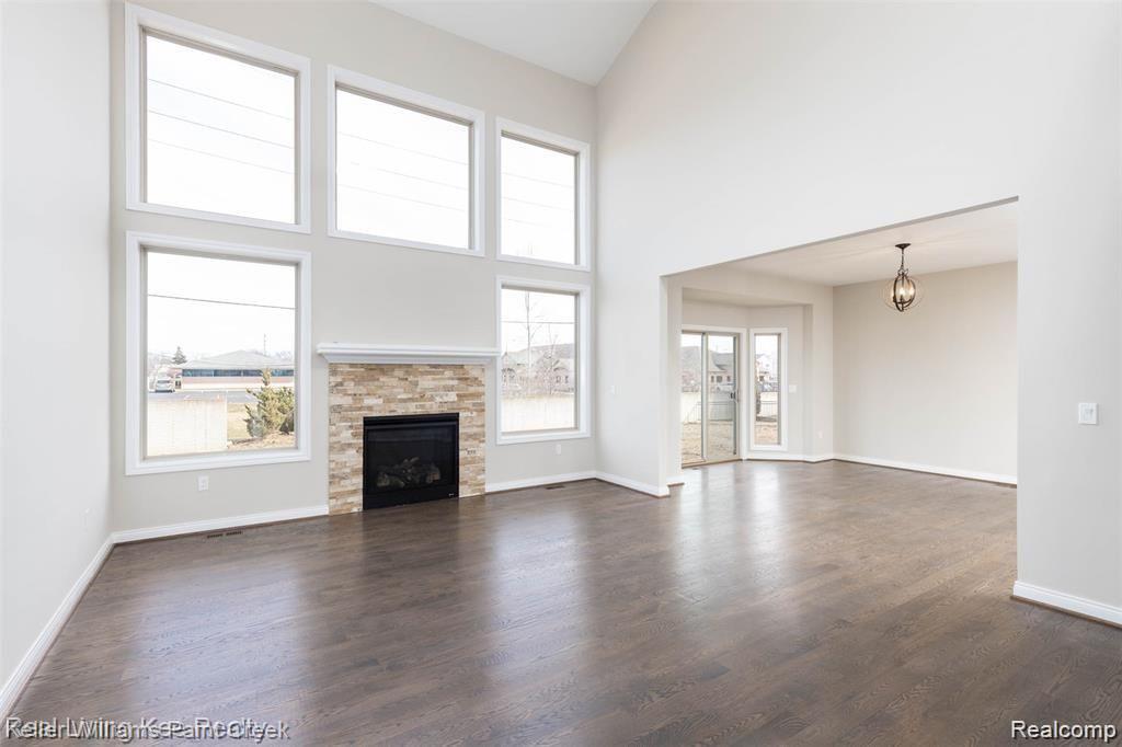1709 East Wattles Road Troy, MI 48085 - Photo 9 of 17 Gallery Image 9