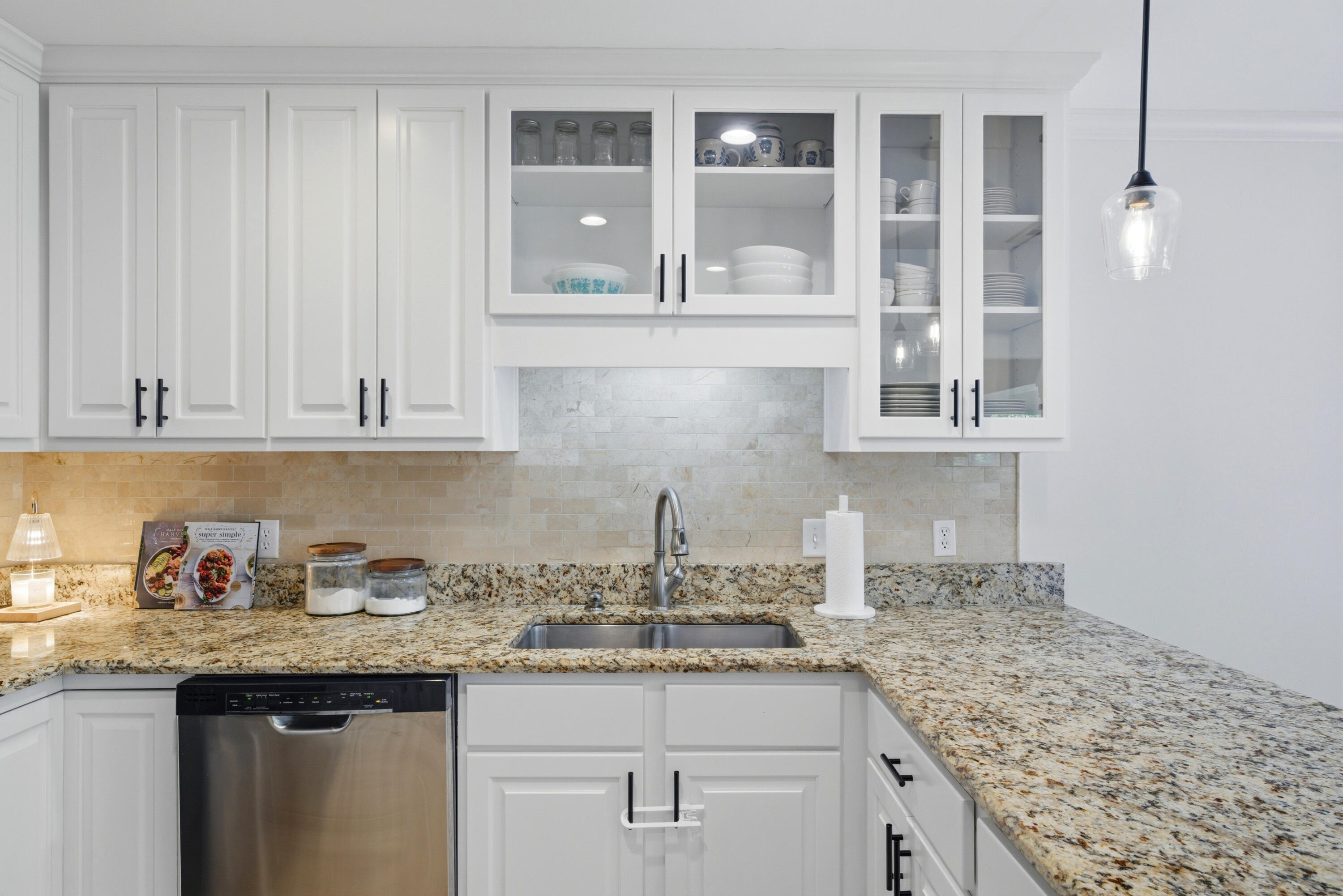 6032 Forest Green Road Pensacola, FL 32505 - Photo 10 of 37 Kitchen