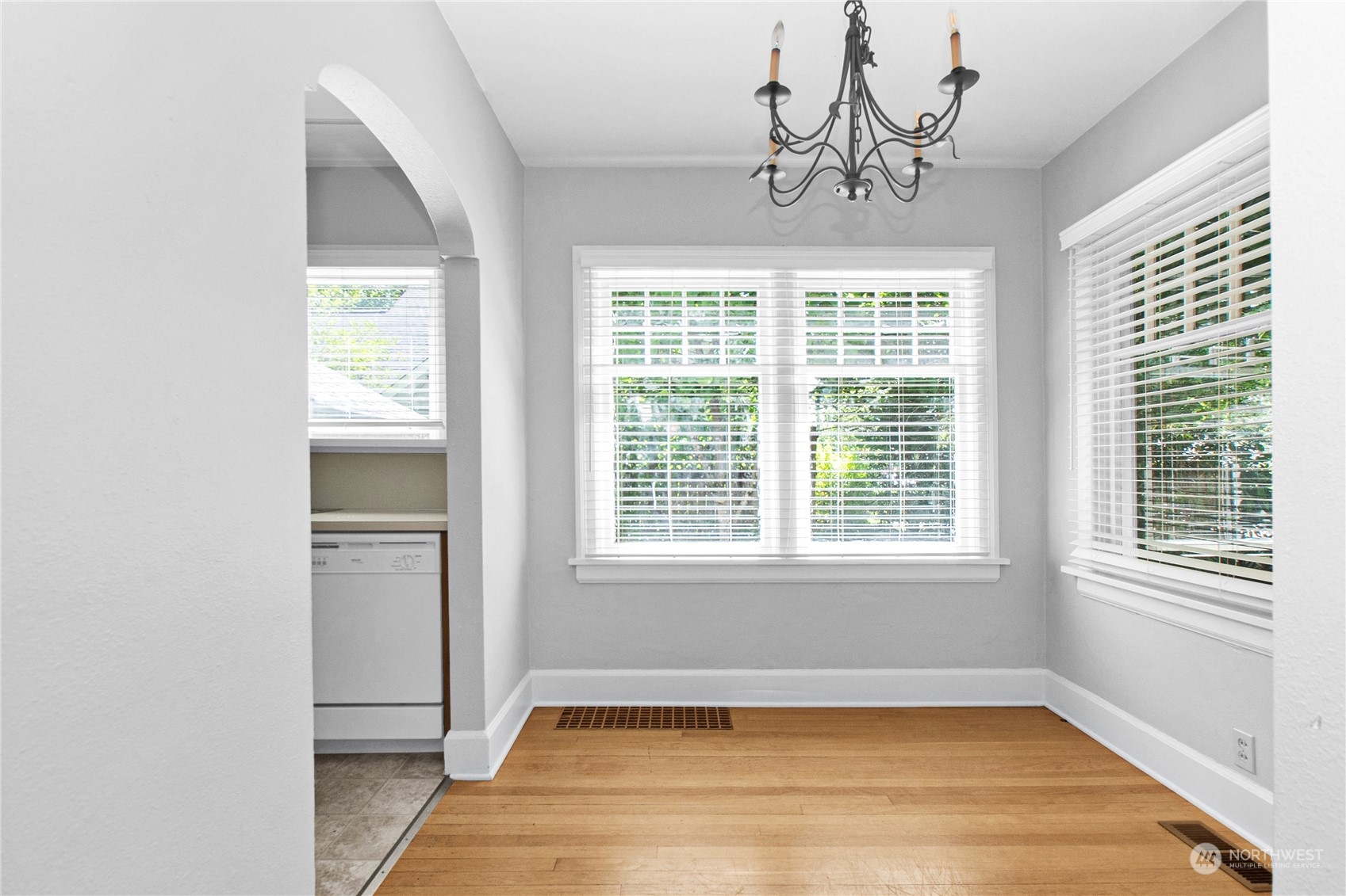 3122 Maringo Road Southeast Olympia, WA 98501 - Photo 11 of 32 Gallery Image 11