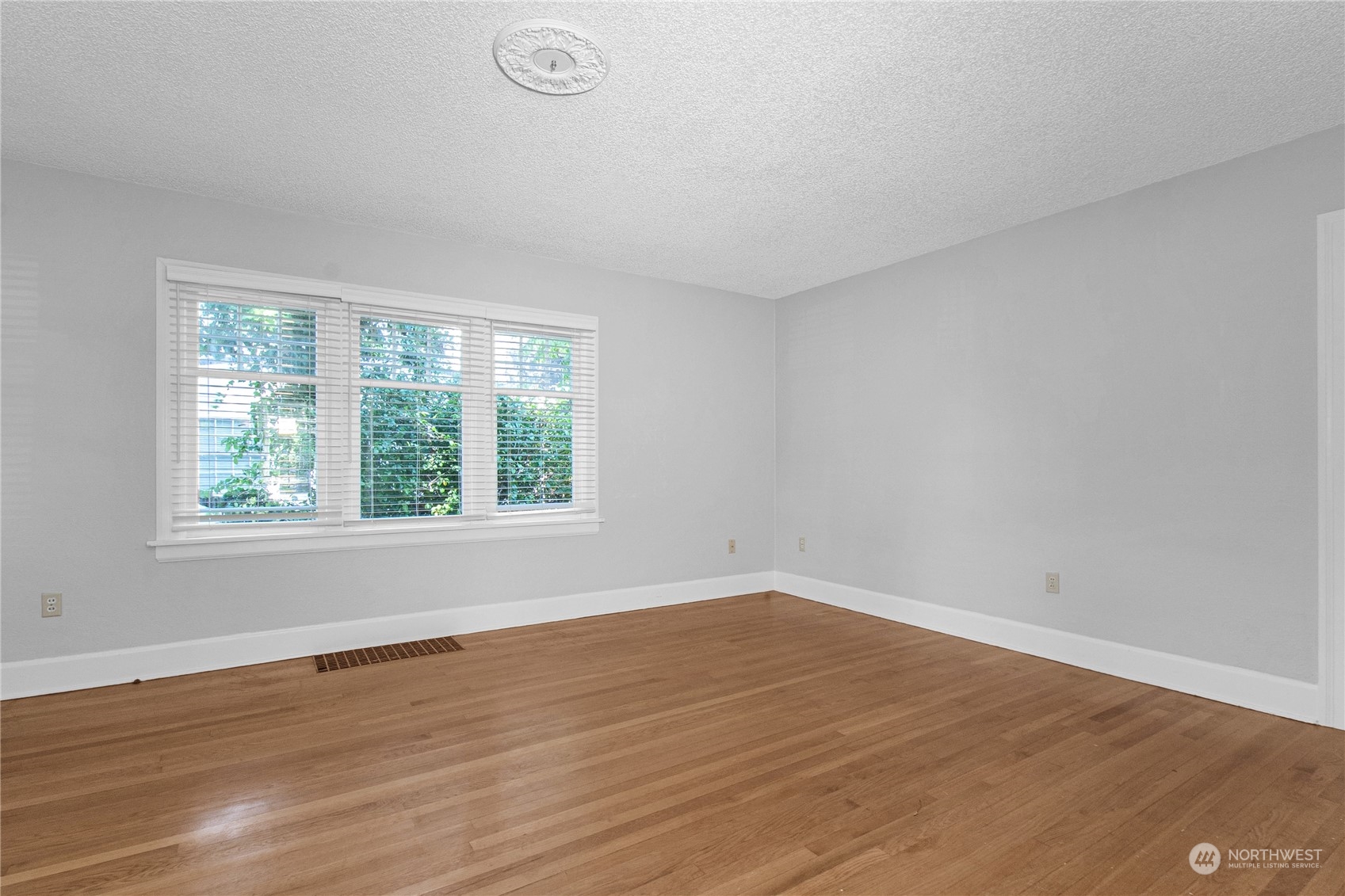 3122 Maringo Road Southeast Olympia, WA 98501 - Photo 19 of 32 Gallery Image 19