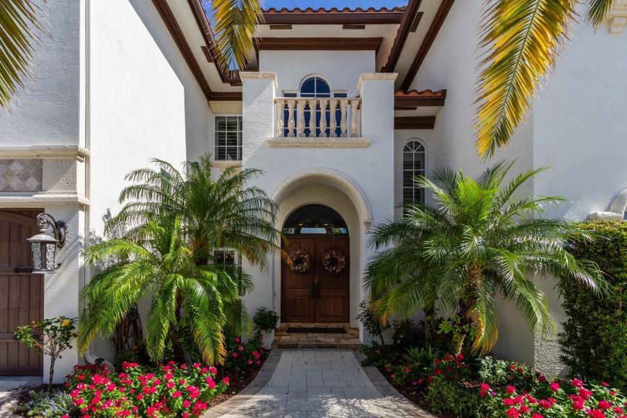 823 Northeast 71st Street Boca Raton, FL 33487 - Photo 5 of 68 823 NE 71st Street Boca Raton 1 (11-a)