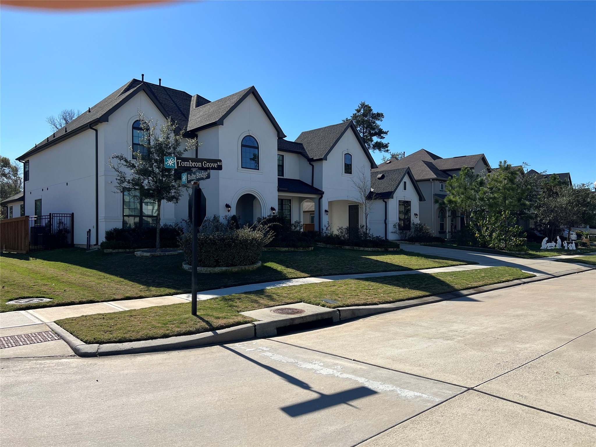 8526 Tombron Grove Road Magnolia, TX 77354 - Photo 3 of 20 a front view of house with yard and trees