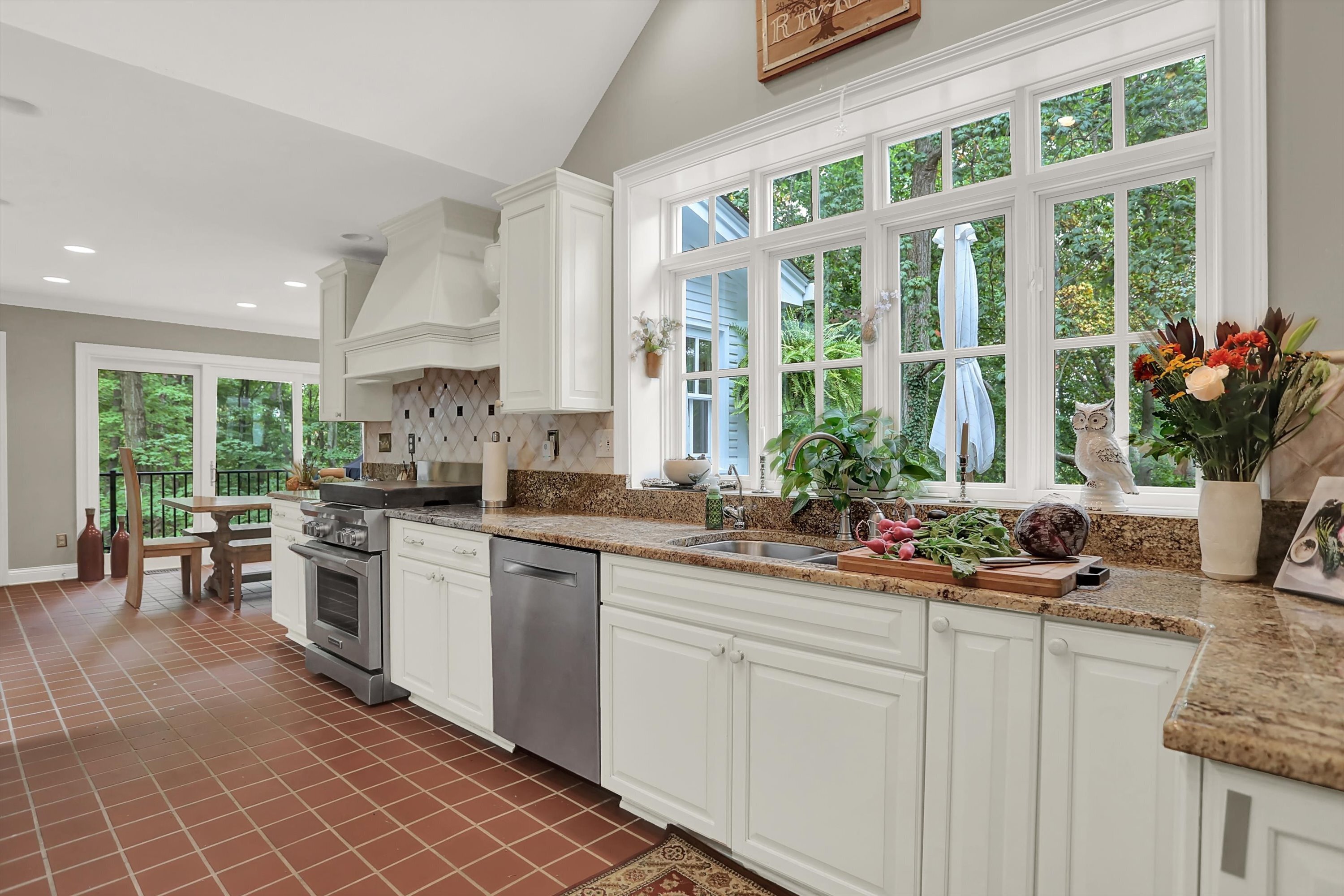 8271 Moore Road Indianapolis, IN 46278 - Photo 16 of 100 Gallery Image 16