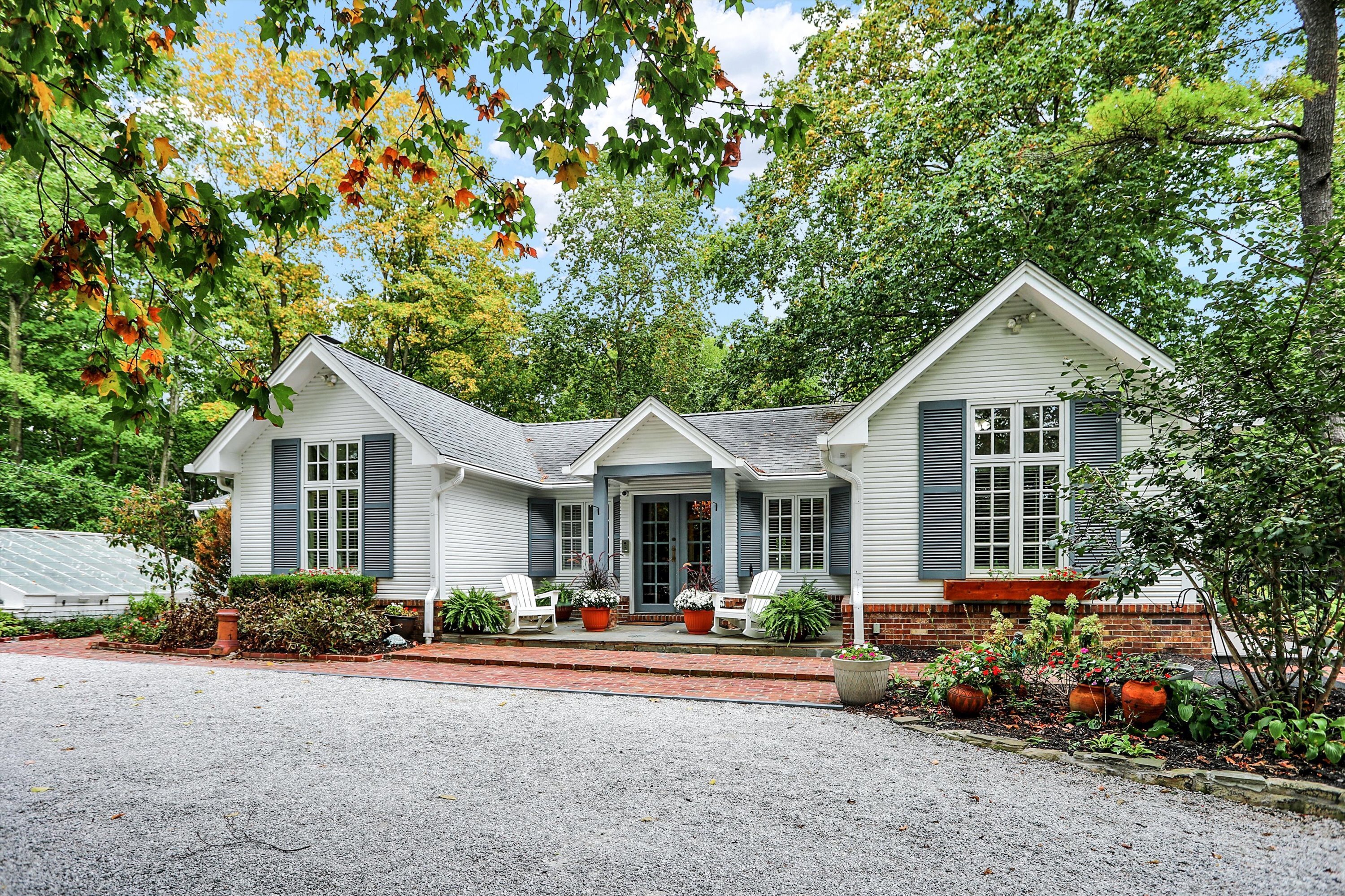 8271 Moore Road Indianapolis, IN 46278 - Photo 4 of 100 Gallery Image 4