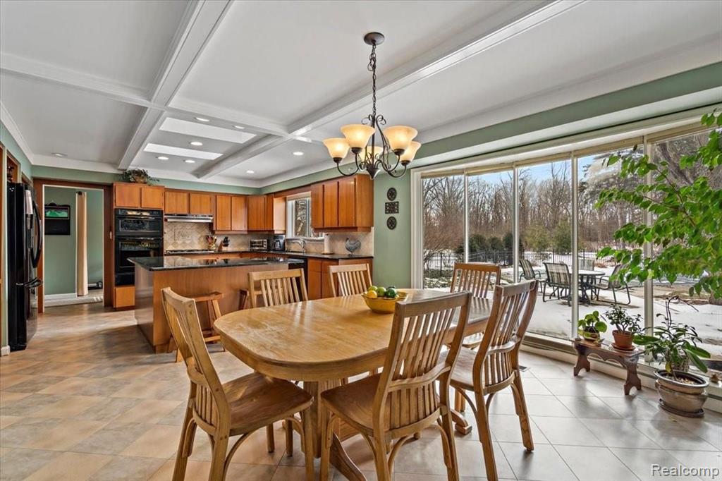 2675 Tower Hill Lane Rochester Hills, MI 48306 - Photo 13 of 44