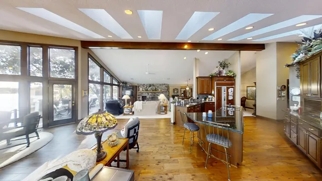 $849,900 | 1516 Bay Oaks Drive, Albert Lea, MN 56007