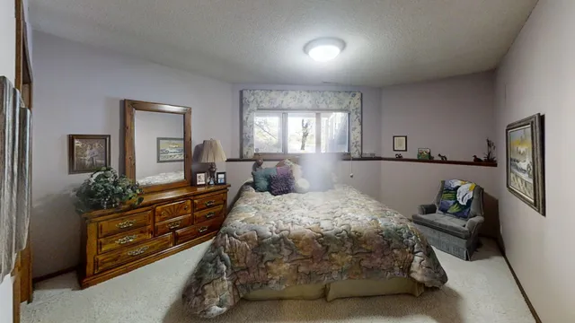 $849,900 | 1516 Bay Oaks Drive, Albert Lea, MN 56007