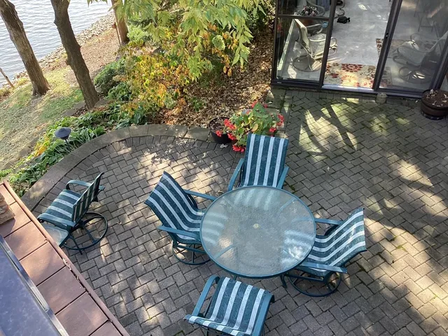 $849,900 | 1516 Bay Oaks Drive, Albert Lea, MN 56007