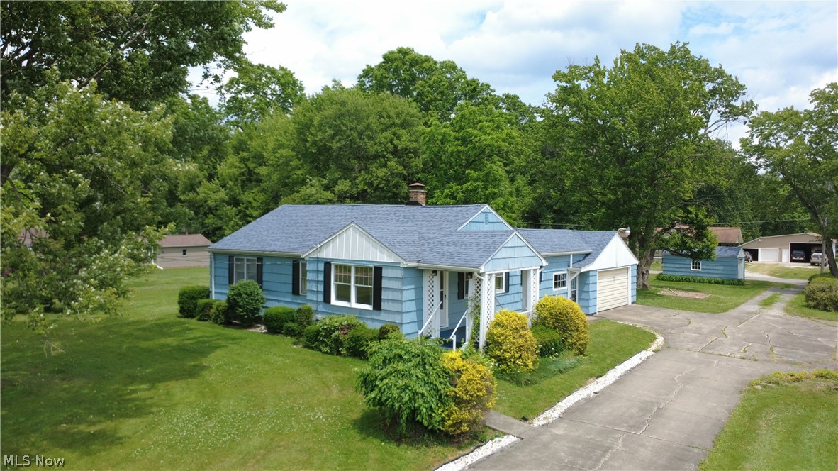 612 Briggs Road Leavittsburg, OH 44430 - Photo 3 of 21