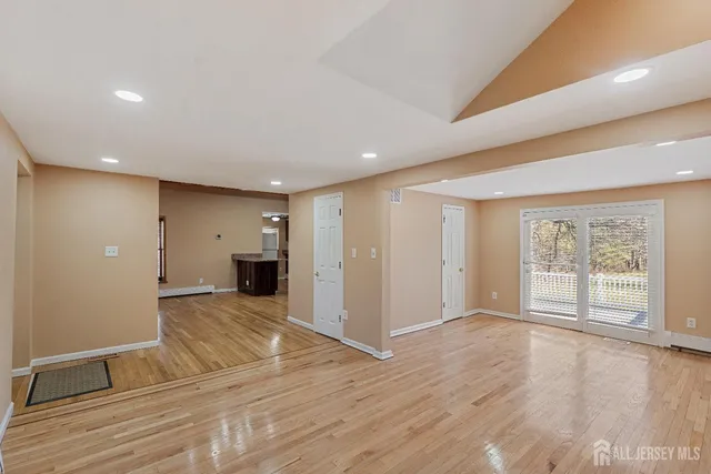 $4,400 | 3850 Highway 27, Princeton, NJ 08540