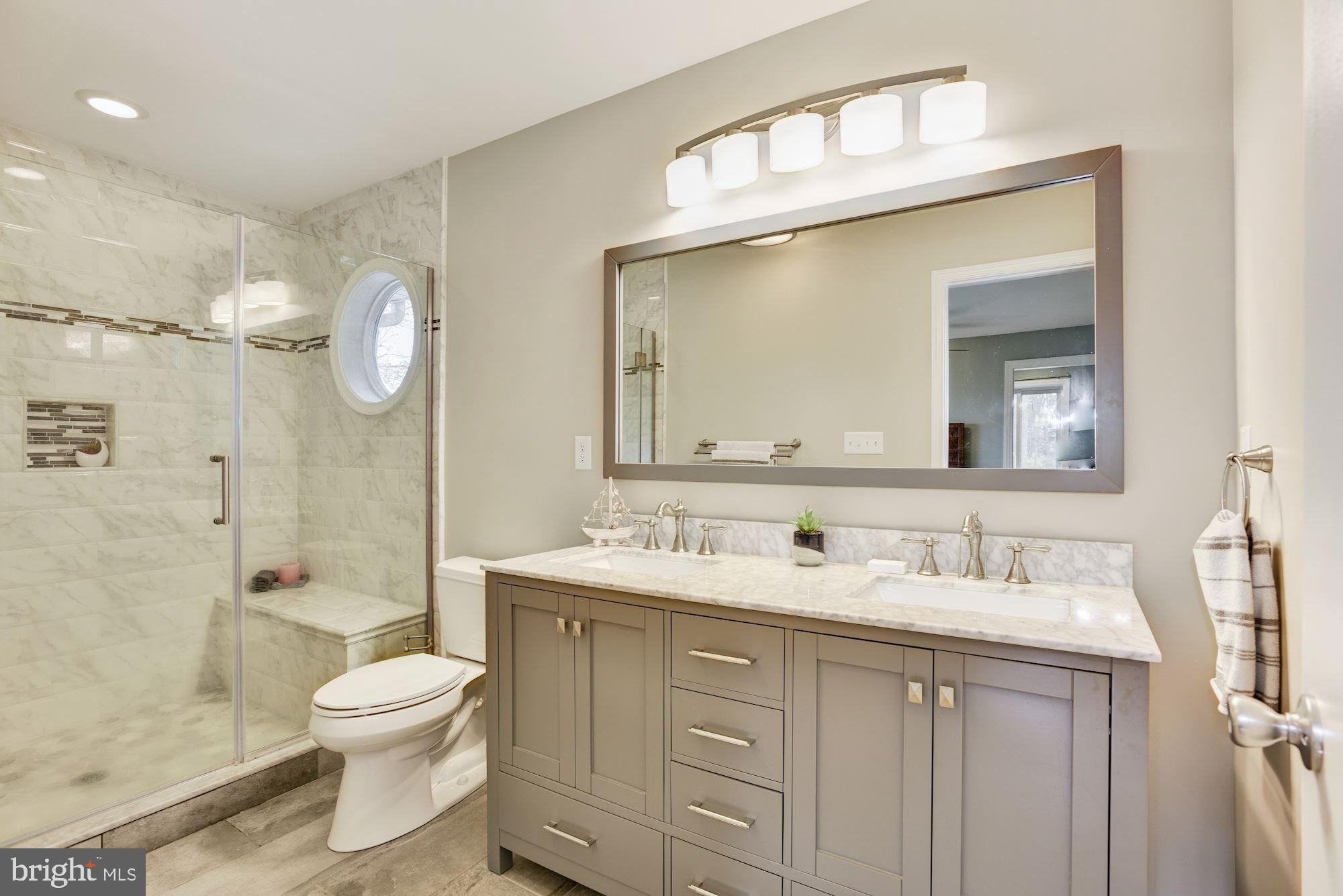 14545 Roxbury Road Glenelg, MD 21737 - Photo 19 of 34 Primary En-Suite Full Bath | Walk-in Closet