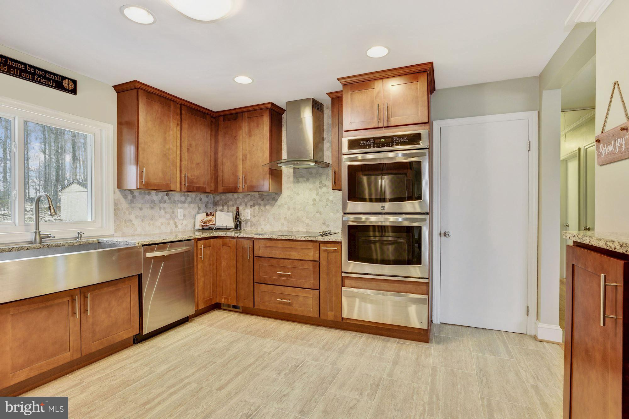 14545 Roxbury Road Glenelg, MD 21737 - Photo 9 of 34 Farm Apron Sink | 42" Cabinetry | Double Wall Oven